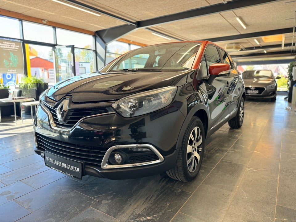 Renault Captur 0,9 TCe 90 Expression Navi Style 5d