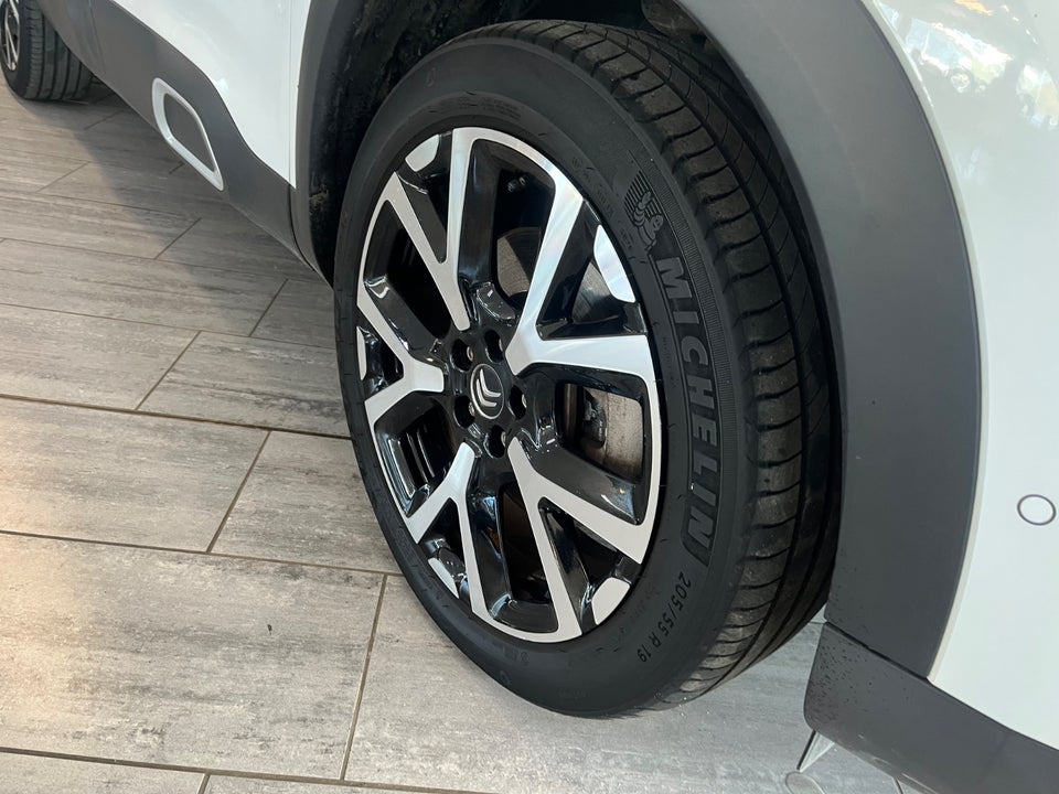 Citroën C5 Aircross 1,6 Hybrid Shine Sport EAT8 5d