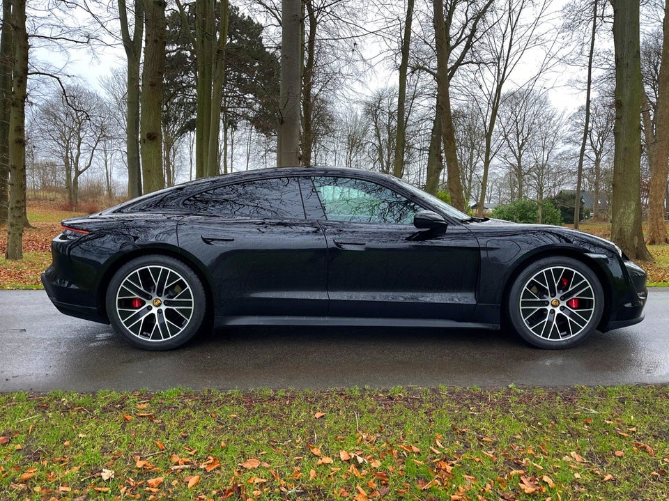 Porsche Taycan 4S Performance+ 4d