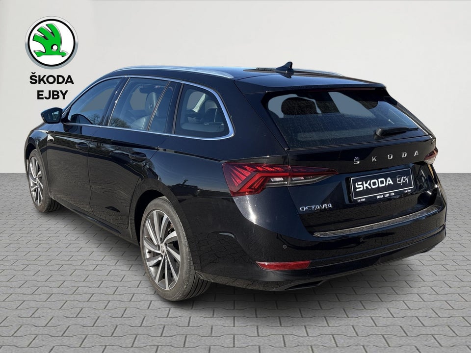 Skoda Octavia 2,0 TDi 150 Business Executive Combi DSG 5d