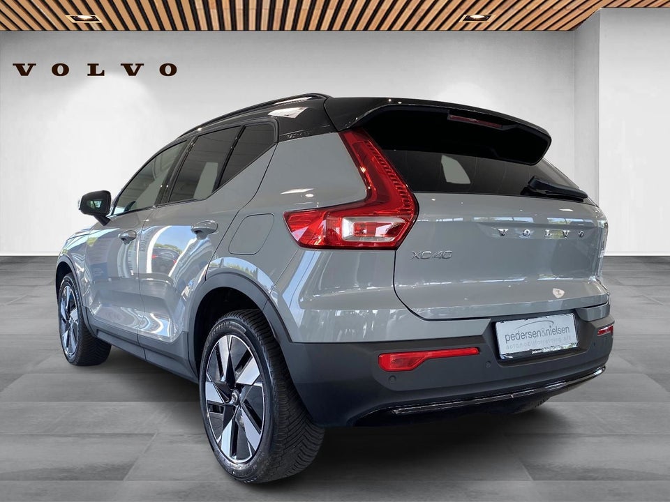 Volvo XC40 ReCharge Extended Range Plus 5d