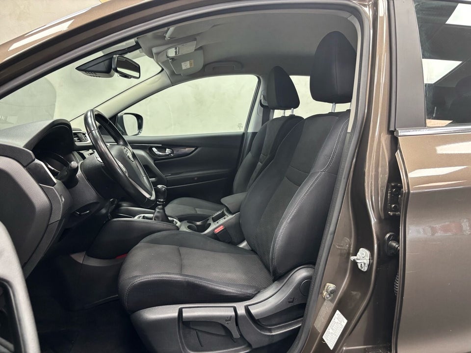 Nissan Qashqai 1,2 Dig-T 115 Acenta 5d