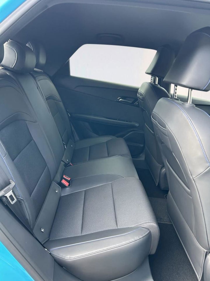 MG 4 77 Luxury Extended Range 5d