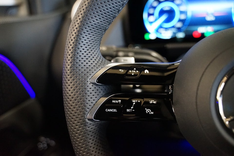 Mercedes EQA250+ Electric Art 5d