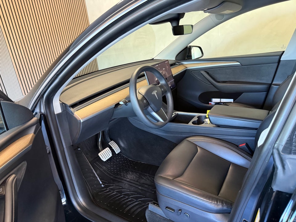 Tesla Model Y Performance AWD 5d