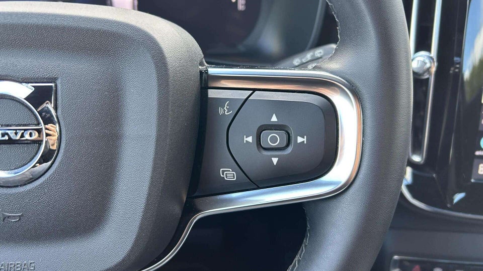 Volvo XC40 P6 ReCharge Plus 5d