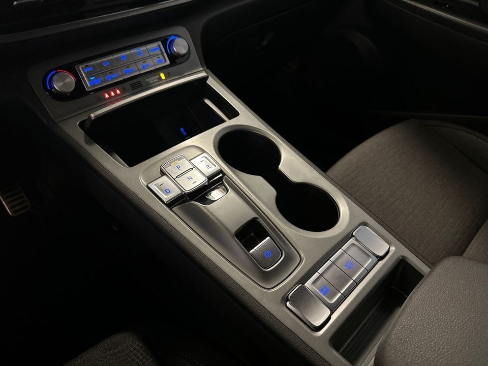 Hyundai Kona 39 EV Essential 5d