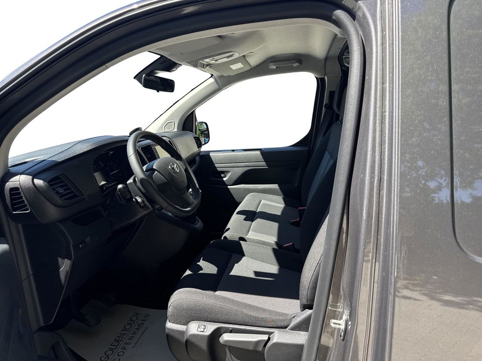 Toyota ProAce 2,0 D 144 Long Comfort 4d