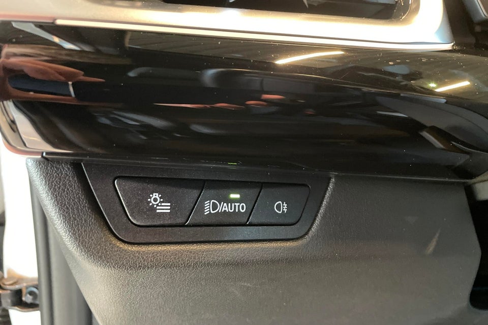 BMW iX1 xDrive30 X-Line 5d