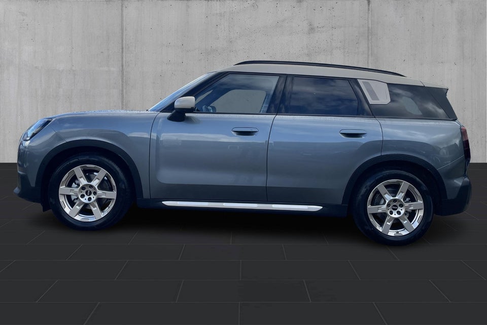 MINI Countryman E Favoured Trim L 5d