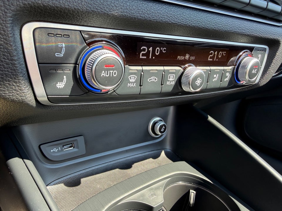 Audi A3 35 TFSi Cabriolet S-tr. 2d