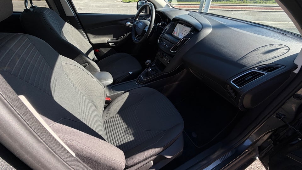 Ford Focus 1,0 SCTi 125 Titanium 5d