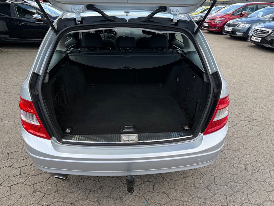 Mercedes C200 2,2 CDi Avantgarde stc. aut. BE 5d