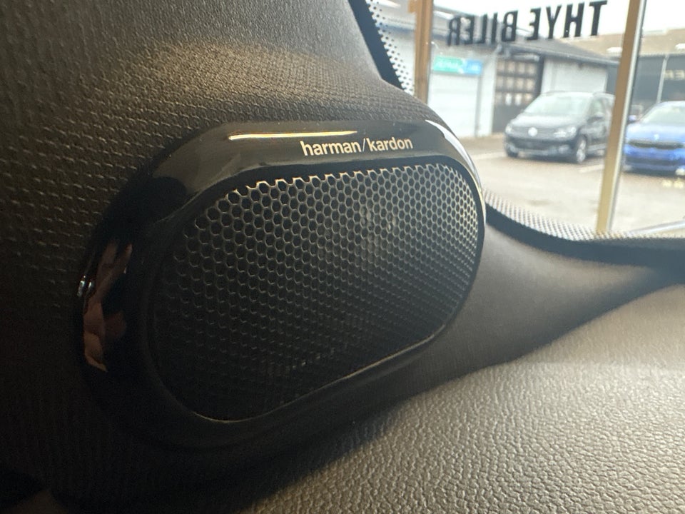 MINI Cooper SE Experience 3d