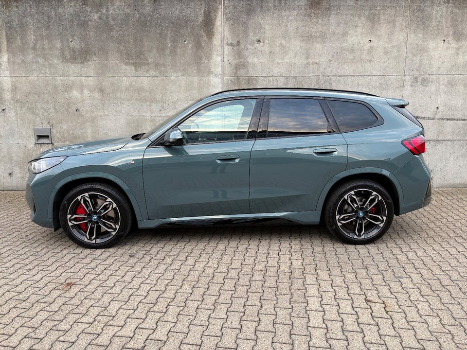 BMW iX1 eDrive20 M-Sport Pro 5d