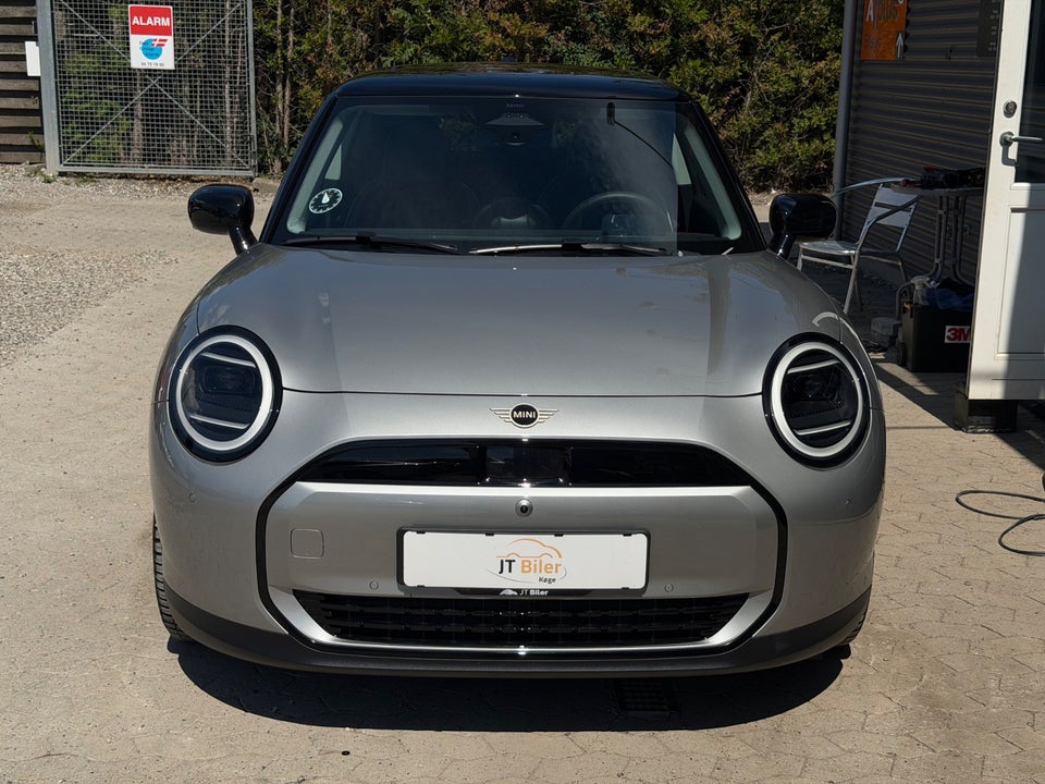 MINI Cooper E Classic Trim L 3d