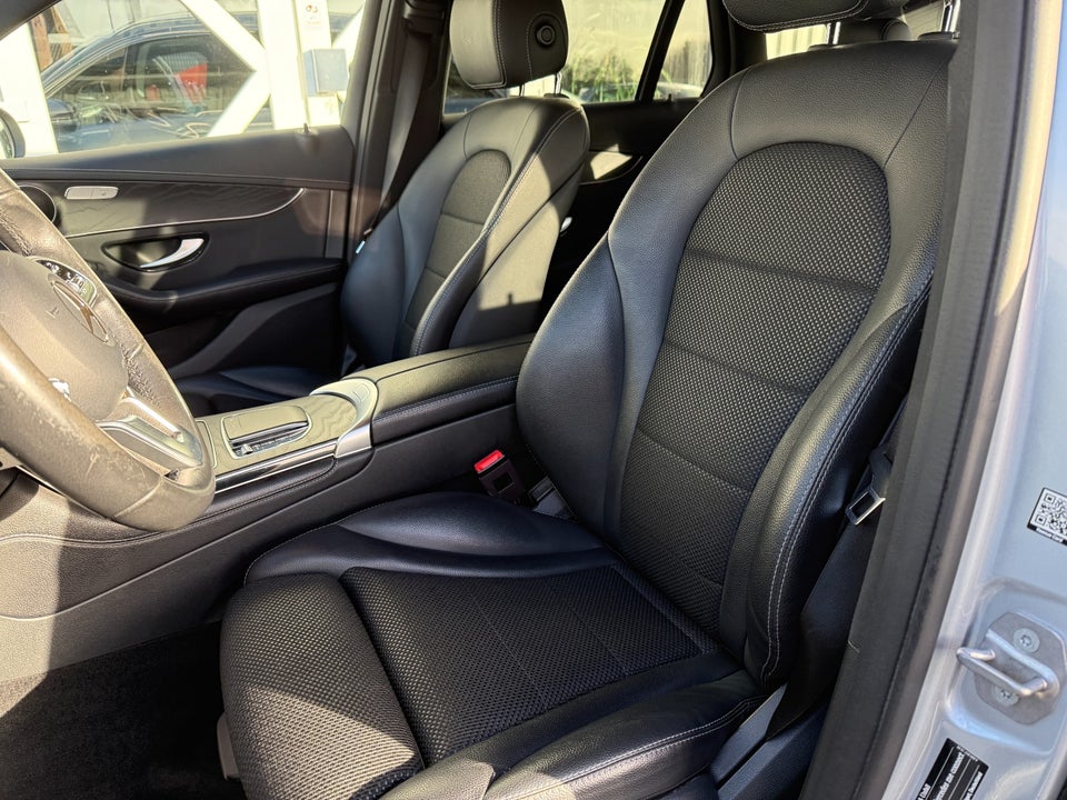 Mercedes GLC300 de 2,0 aut. 4Matic 5d