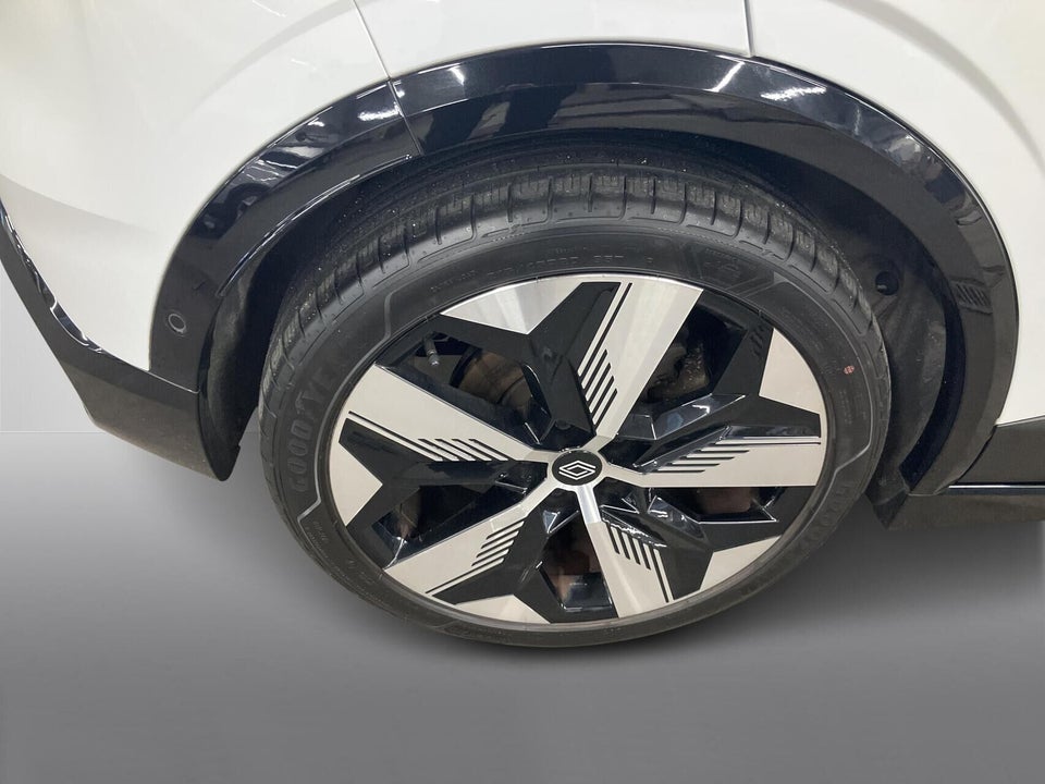 Renault Megane E-Tech 60 Techno 5d