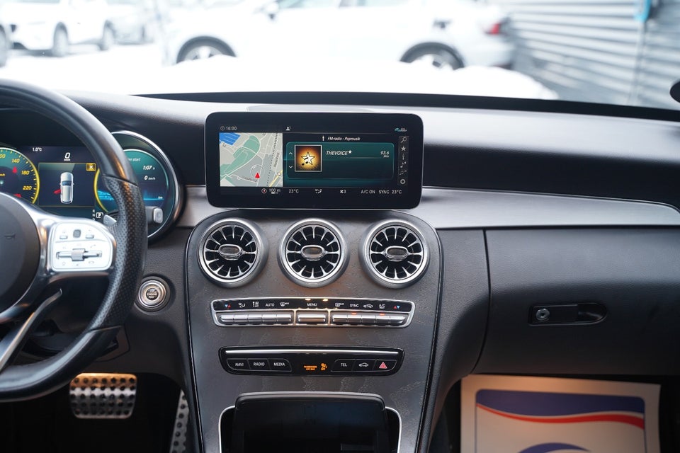 Mercedes C300 d 2,0 AMG Line stc. aut. 5d