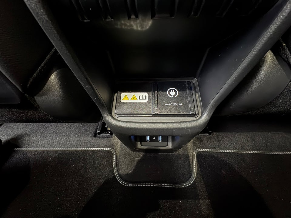 Hyundai Kona 65 EV Ultimate 5d