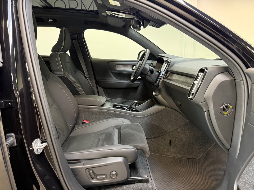 Volvo XC40 ReCharge Twin Ultimate 5d