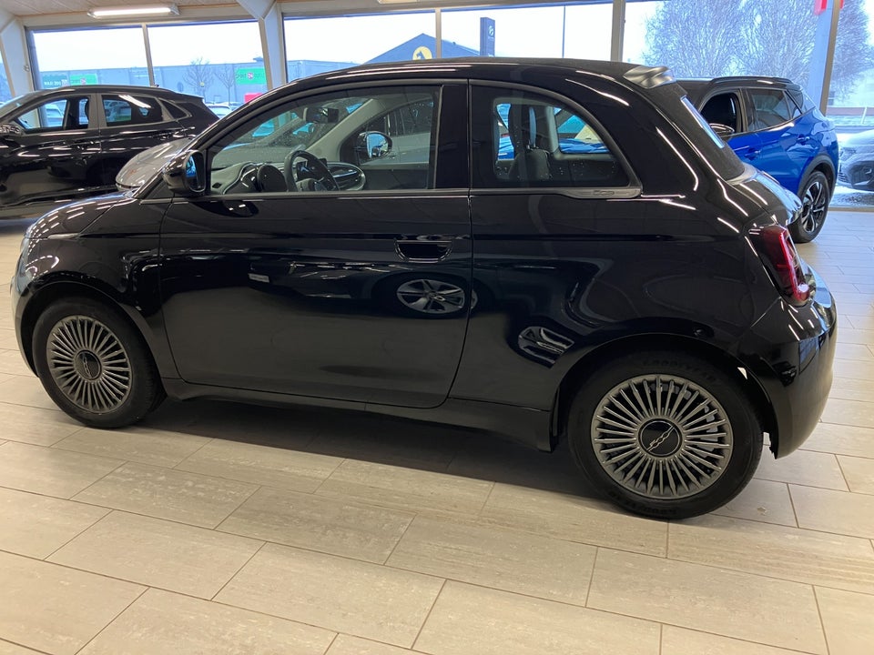 Fiat 500e 42 Icon Cabrio 2d