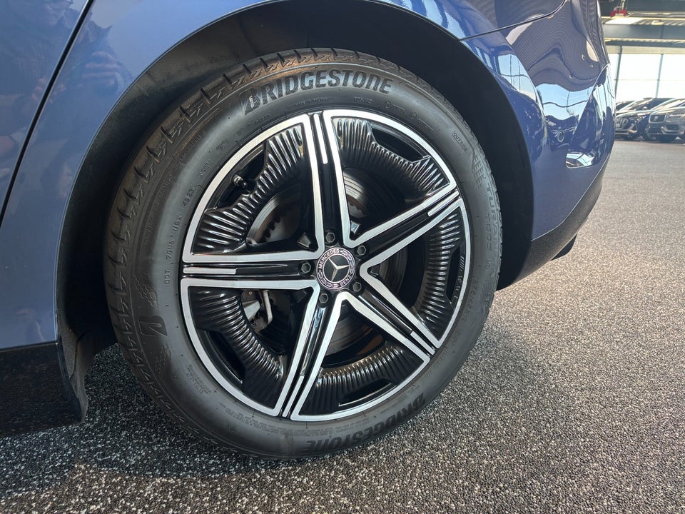 Mercedes EQE350 AMG Line 4d