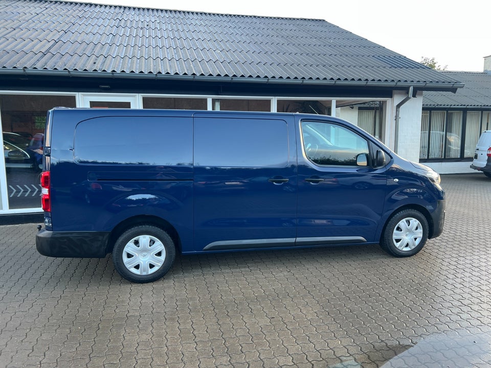 Toyota ProAce 2,0 D 120 Compact Base+ 5d
