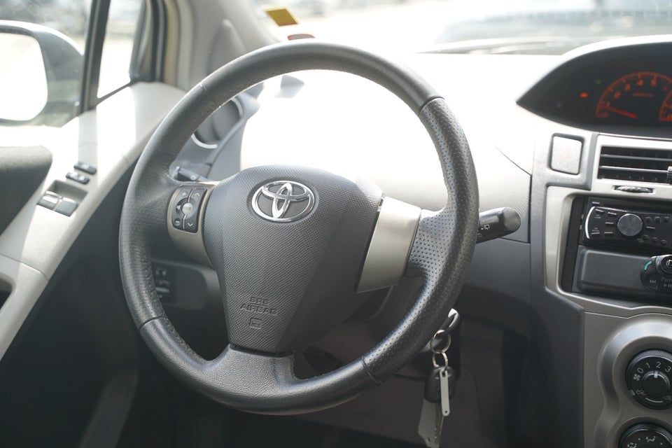 Toyota Yaris 1,4 D-4D T2 Van 5d