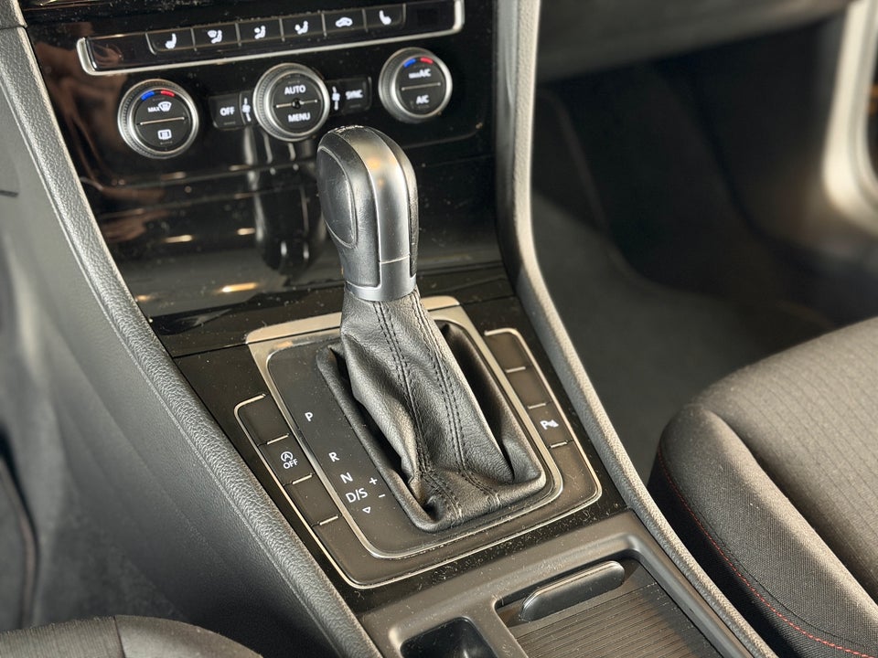 VW Golf VII 1,5 TSi 150 Sound Variant DSG 5d