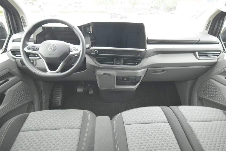 VW e-Caravelle 64 Life SWB