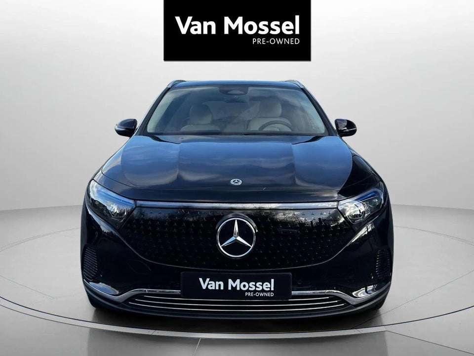 Mercedes EQA300 Progressive 4Matic 5d