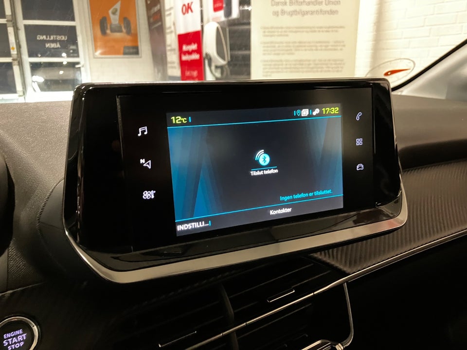 Peugeot e-208 50 Active 5d