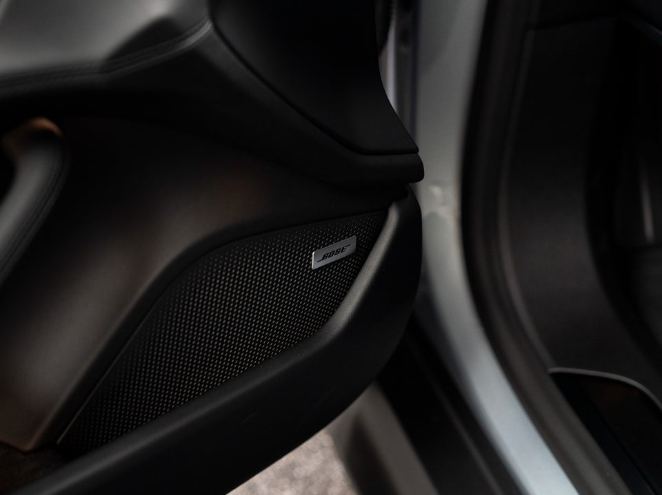 Porsche Taycan Performance+ Black Edition Sport Turismo 5d