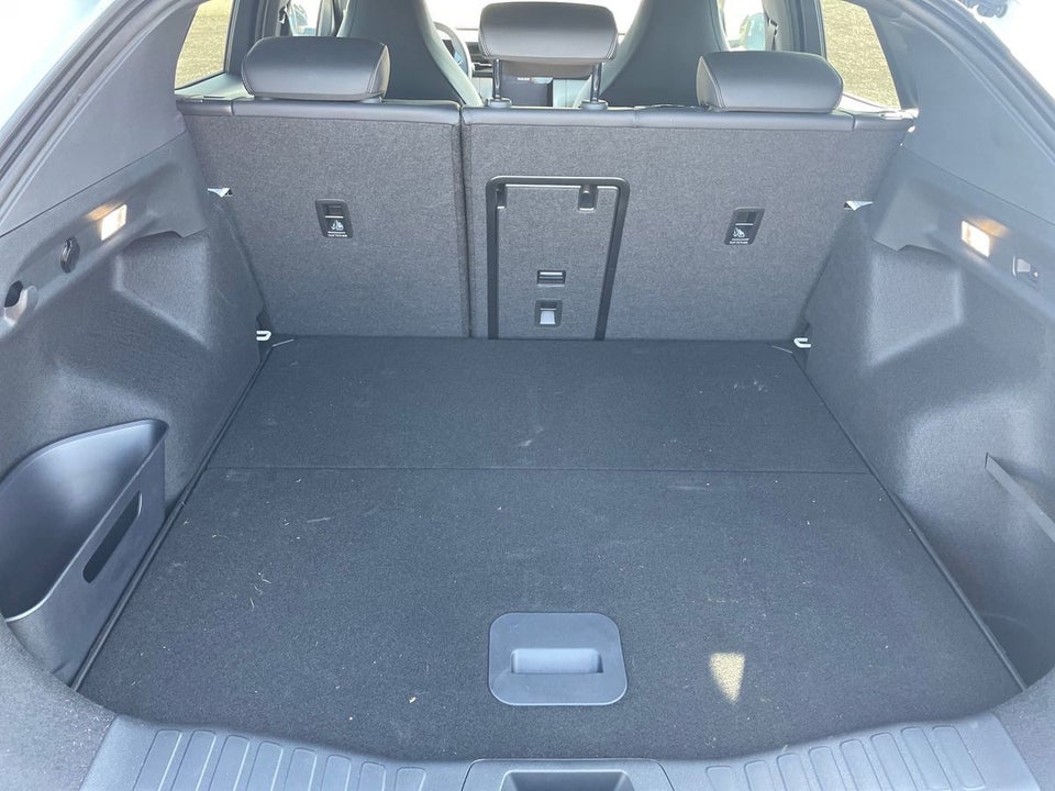 Ford Capri 77 Premium Extended Range 5d