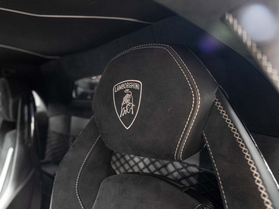 Lamborghini Aventador 6,5 SuperVeloce Jota 2d