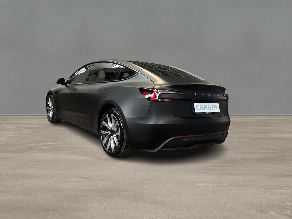 Tesla Model 3 Long Range AWD 4d