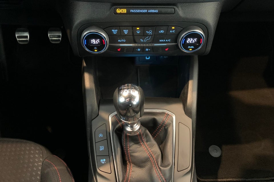 Ford Focus 1,0 EcoBoost ST-Line stc. 5d