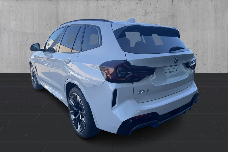 BMW iX3 Charged M-Sport 5d