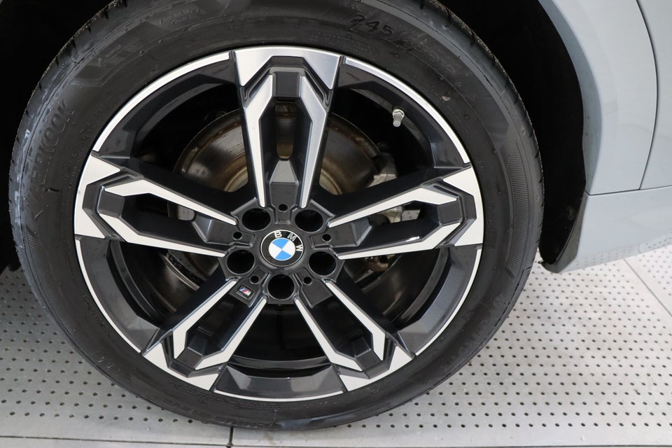 BMW iX2 xDrive30 M-Sport 5d