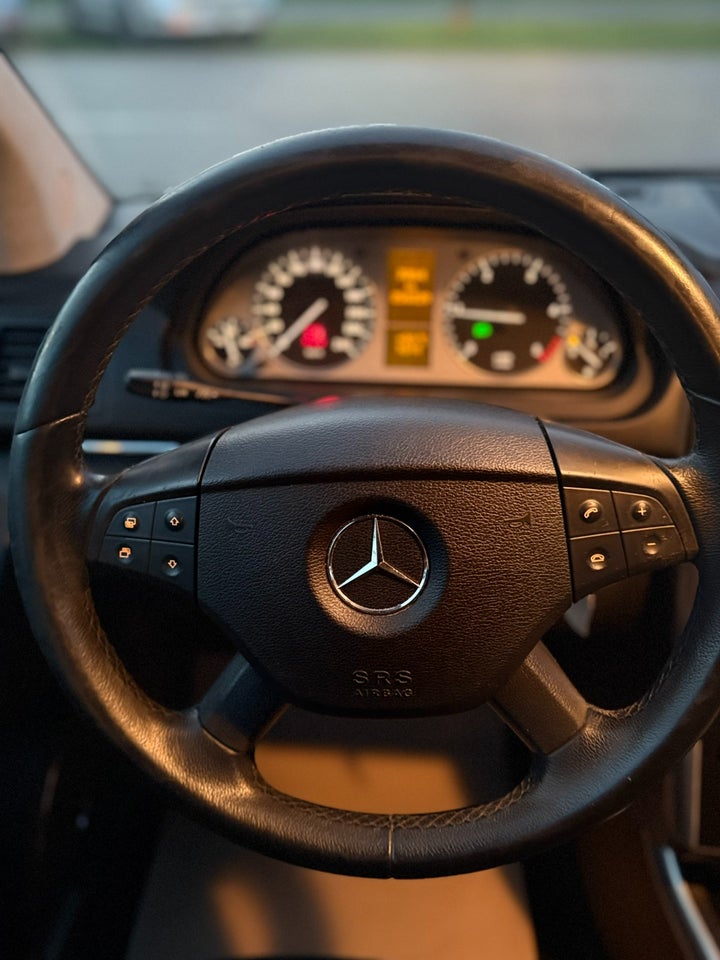 Mercedes B200 2,0 CDi 5d