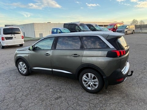 Peugeot 5008 1,2 e-THP 130 Allure 7prs 5d