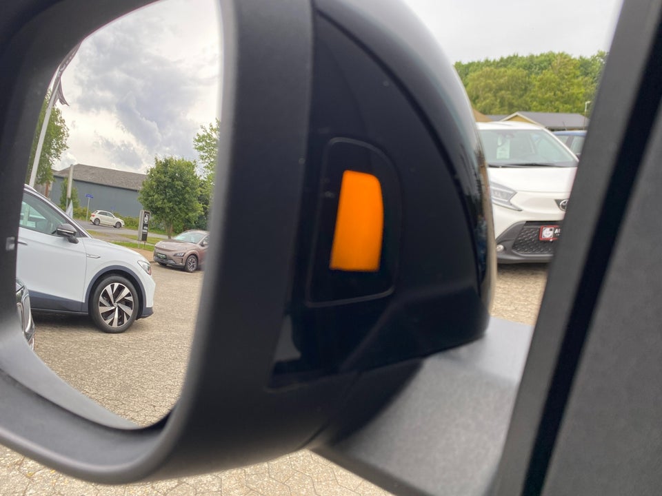 VW ID.Buzz 77 Pro SWB 5d