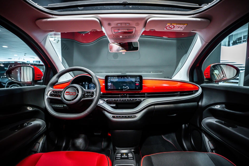 Fiat 500e 24 (RED) Cabrio 2d