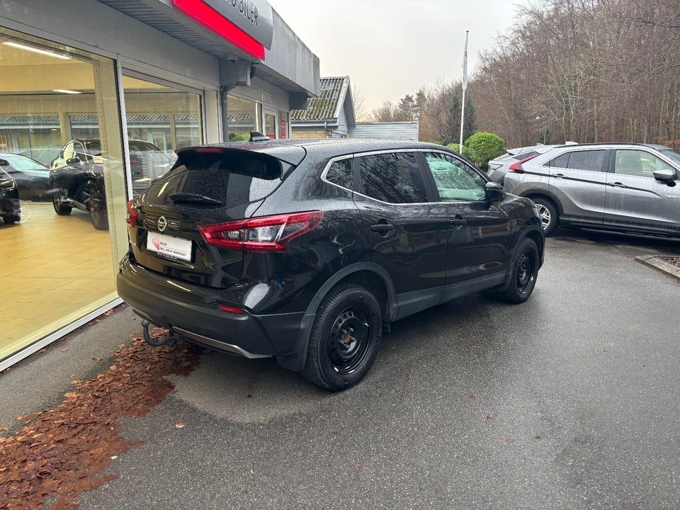 Nissan Qashqai 1,3 Dig-T 160 N-Connecta DCT 5d