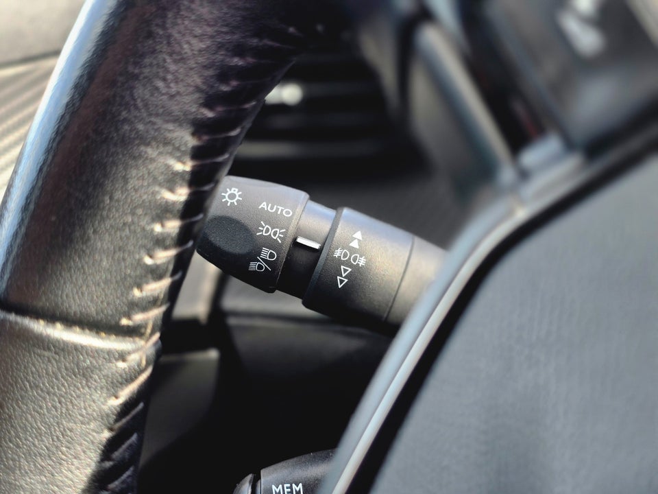 Peugeot e-2008 50 Active 5d