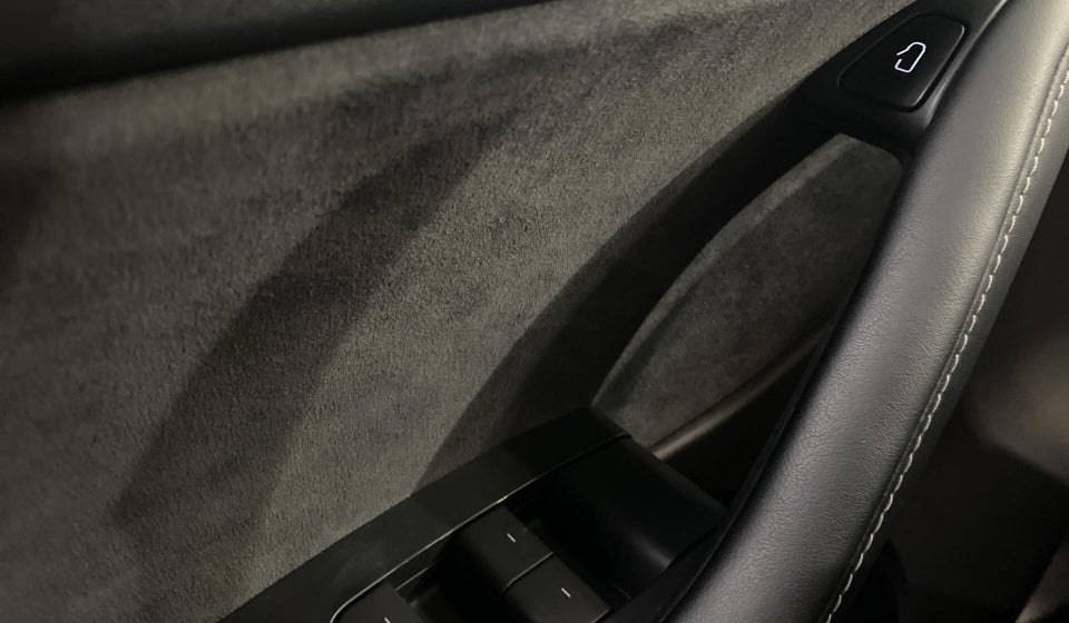 Tesla Model Y RWD 5d