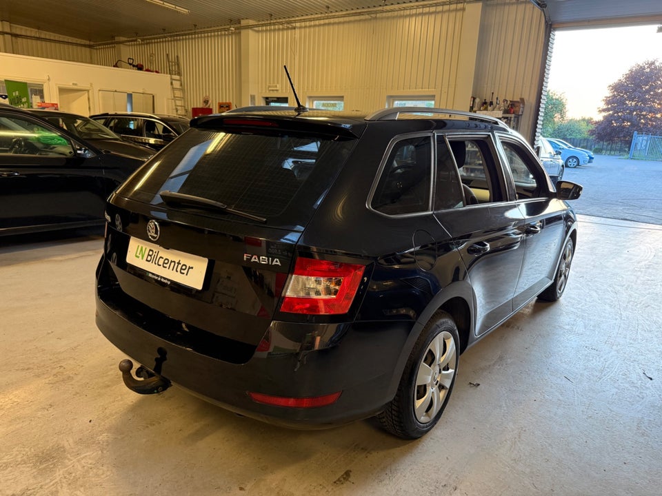 Skoda Fabia 1,0 TSi 110 Ambition Combi DSG 5d