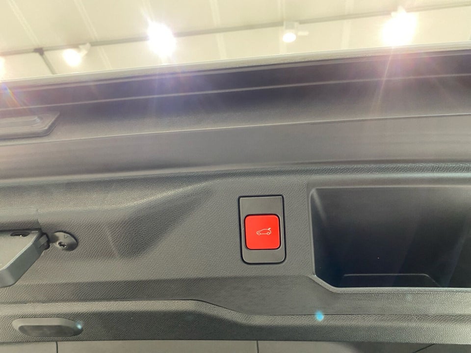 Peugeot e-5008 77 GT 7prs 5d