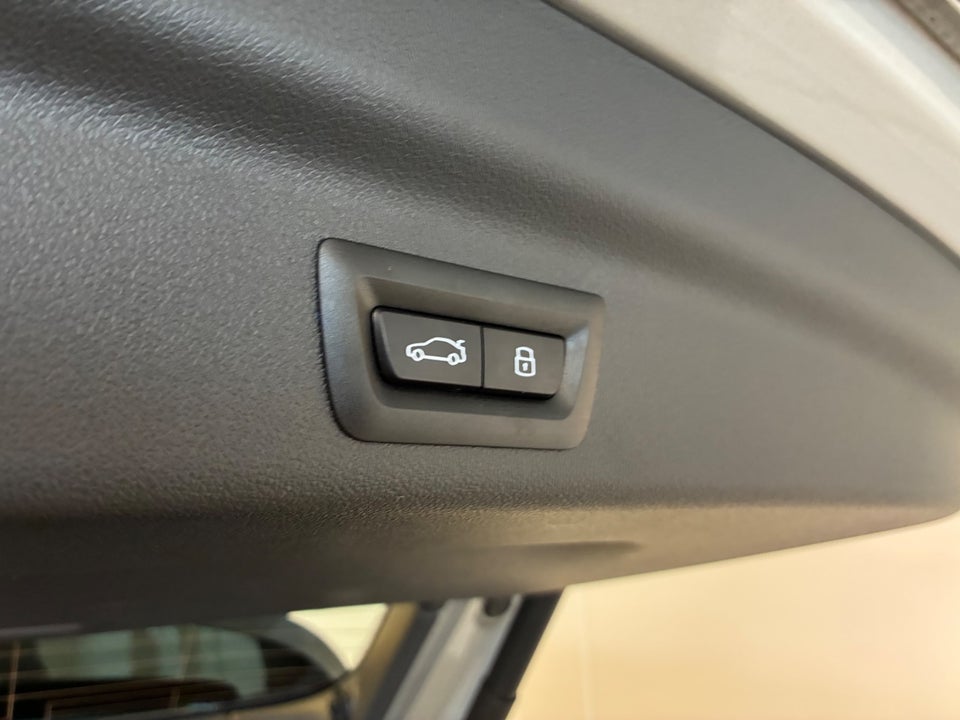 BMW iX1 xDrive30 X-Line 5d